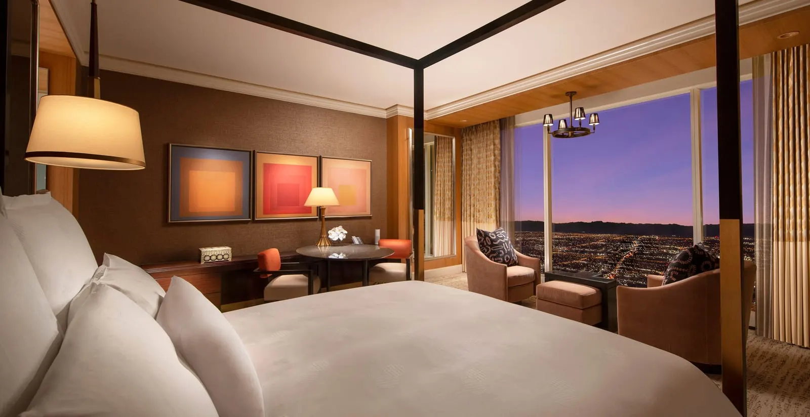 Wynn Las Vegas: A Wynn Tower Suite King with its canopy bed