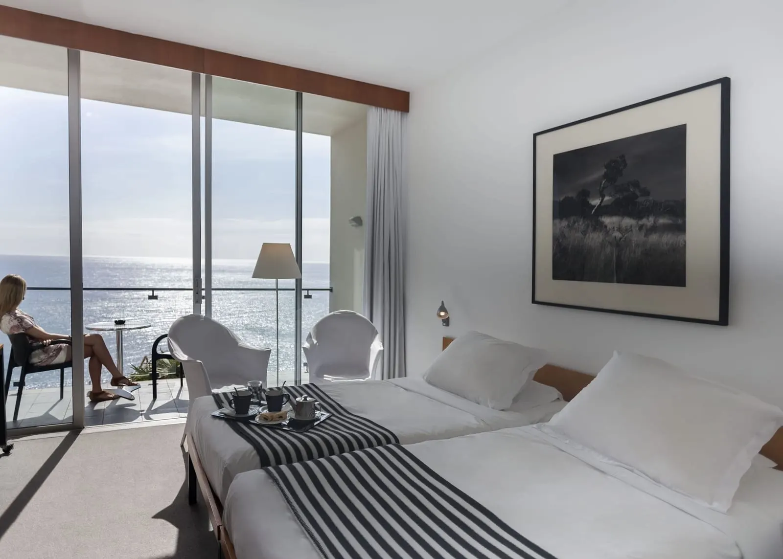 Estalagem da Ponta do Sol: A sea-view room opening onto its balcony