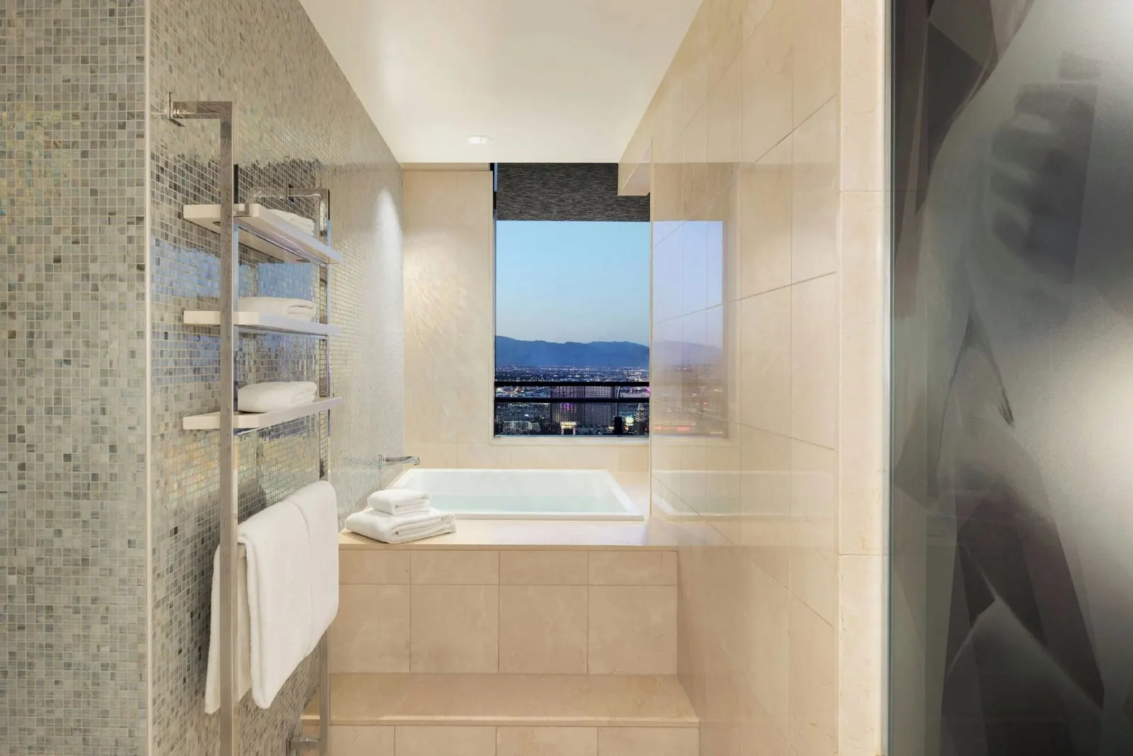 The Cosmopolitan of Las Vegas: The soaking tub in a Terrace One Bedroom Suite