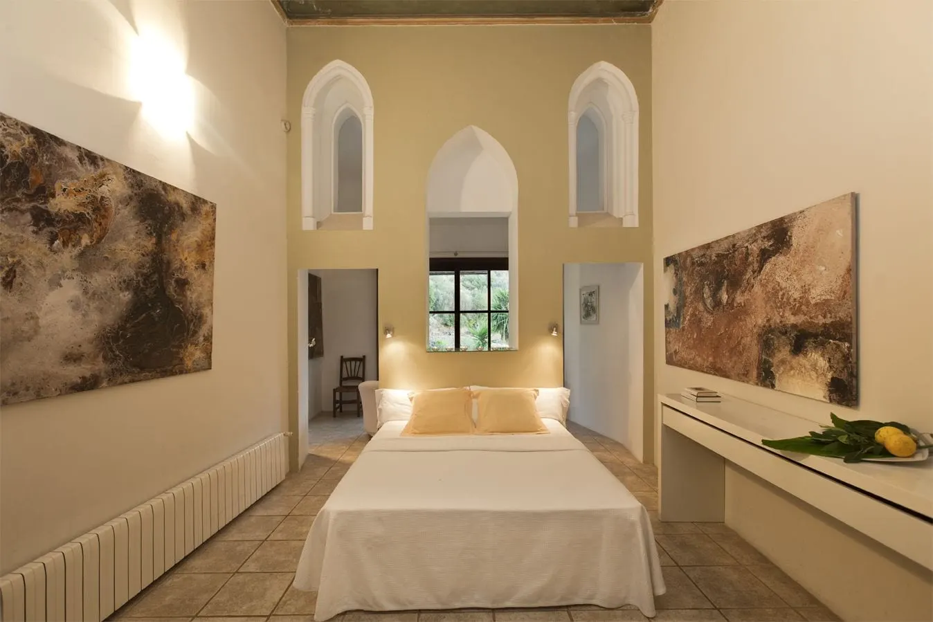 Fornalutx Petit Hotel: The Exclusive Suite in the convent's old chapel