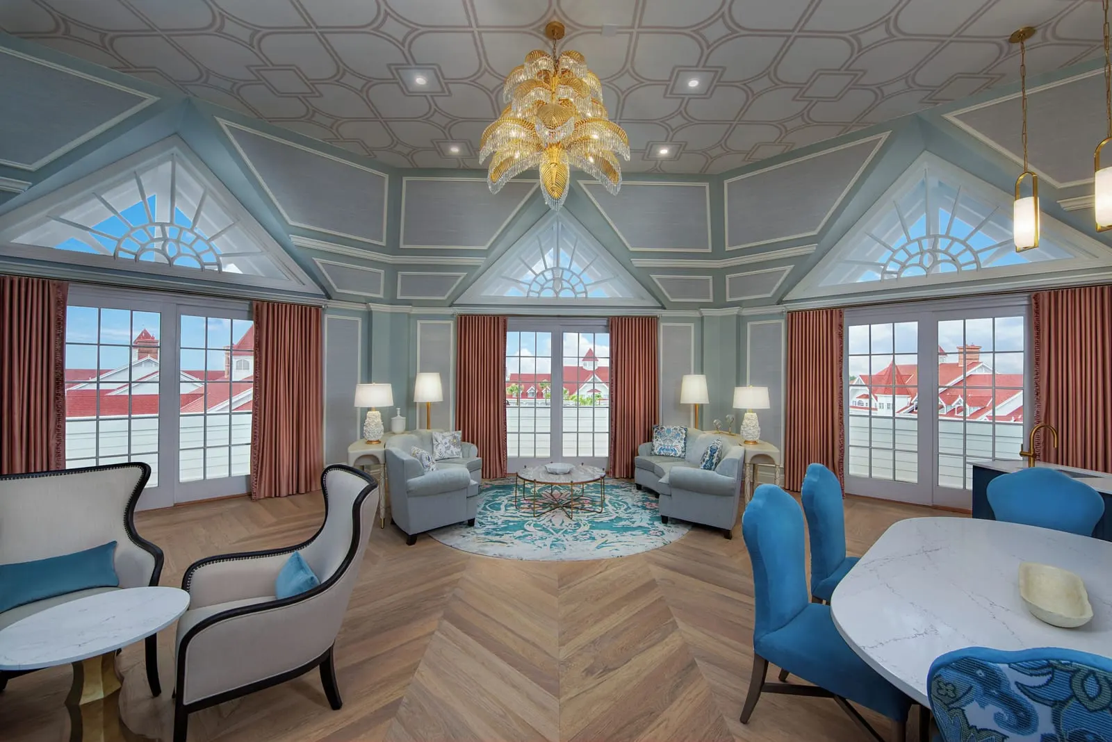 Disney's Grand Floridian Resort & Spa: The Grand Suite's living room