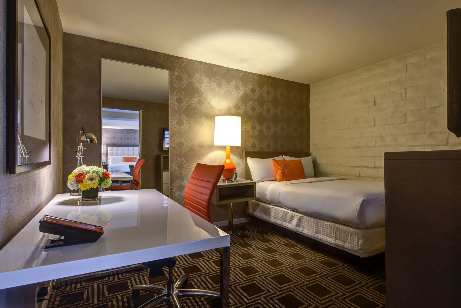 The Garland: A Portola Suite nook with a full-size bed and desk