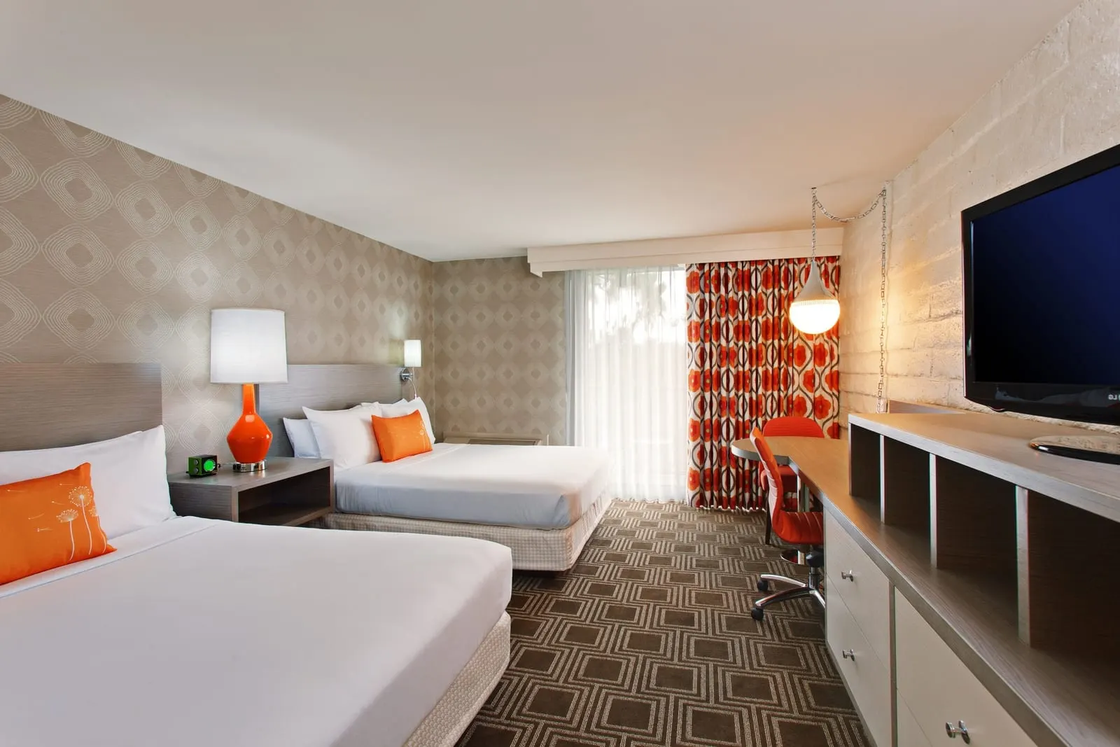 The Garland: A Deluxe Two Queen room with beds for four