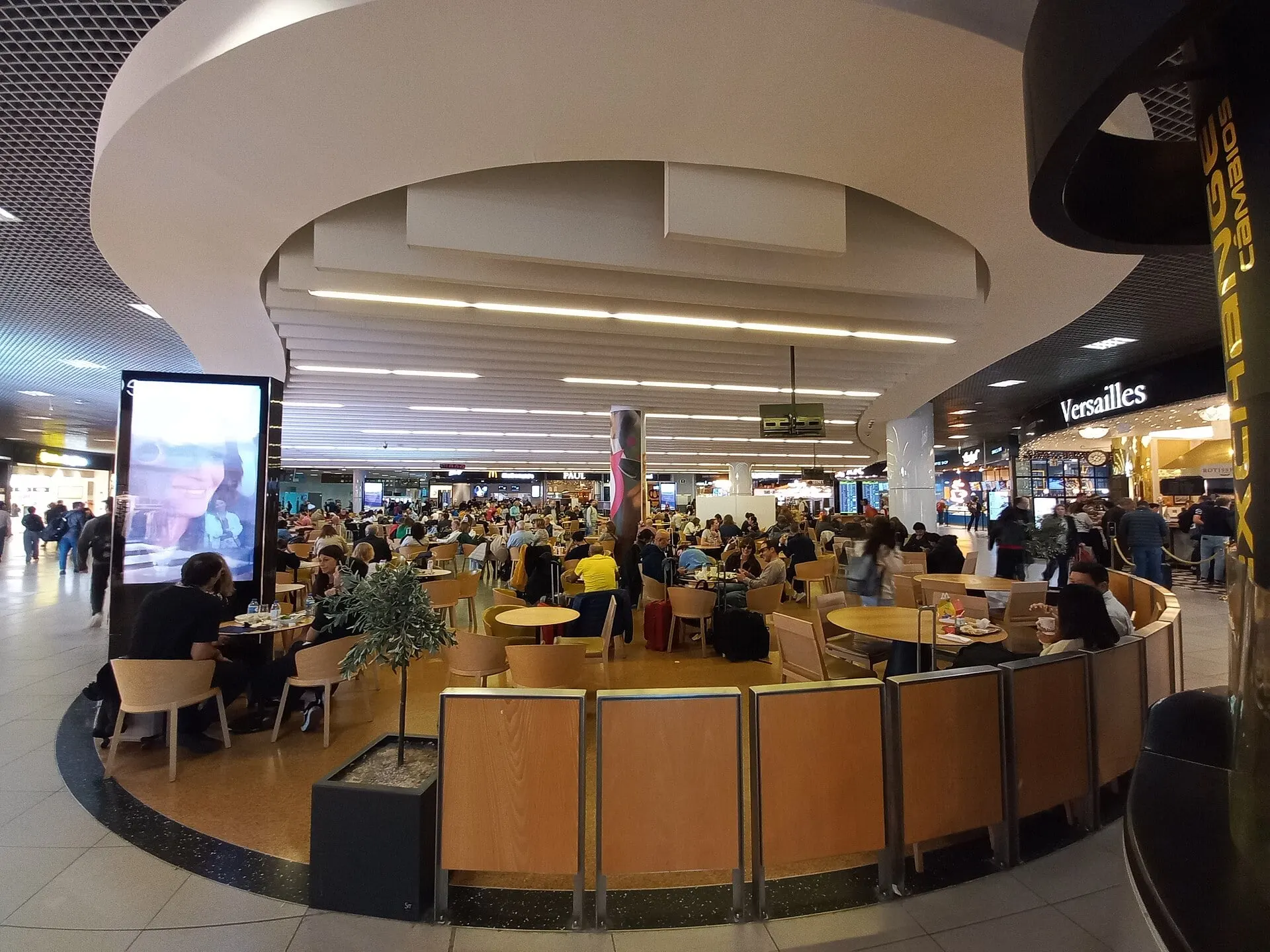 The food court in the departures area after security at Lisbon Airport