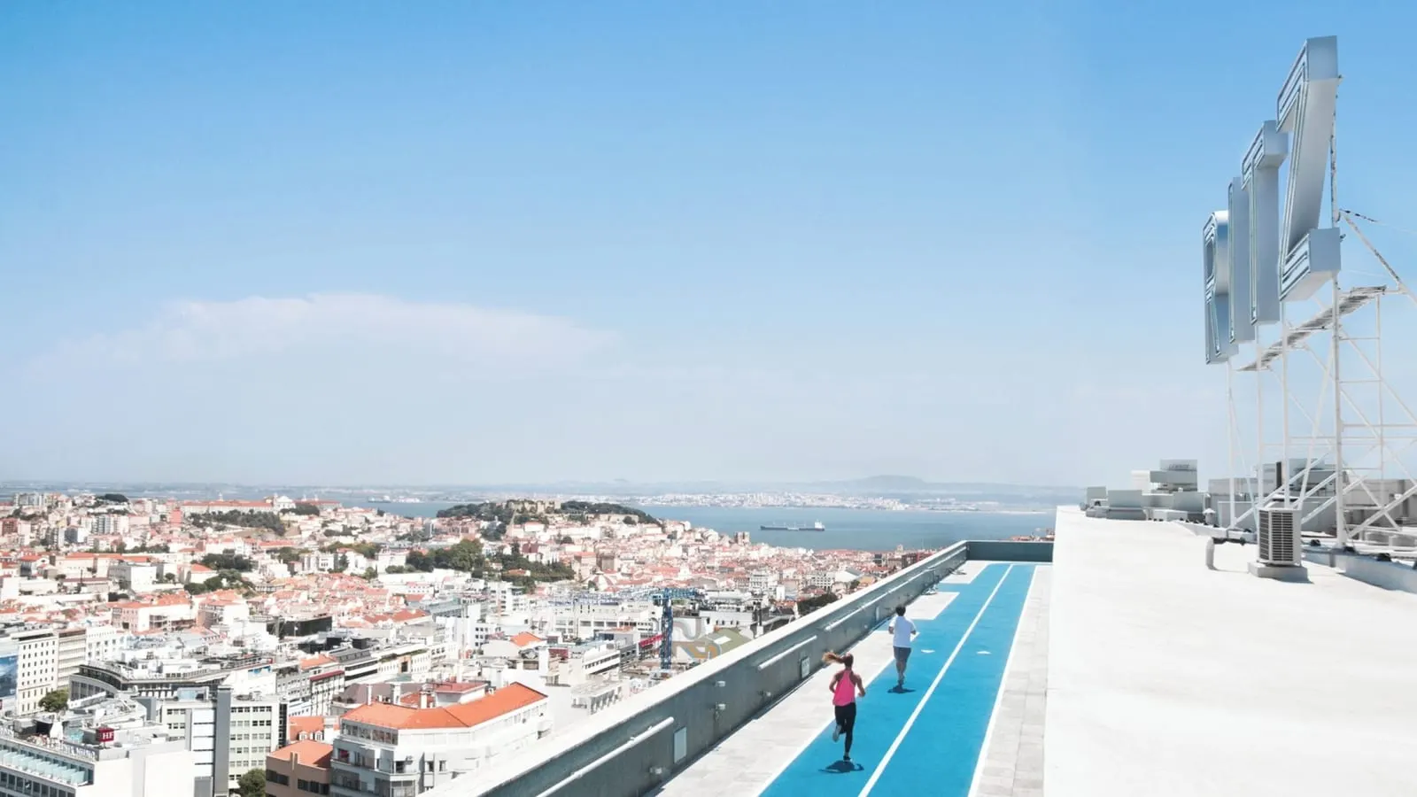 Four Seasons Hotel Ritz Lisbon: Lisbon from the roof