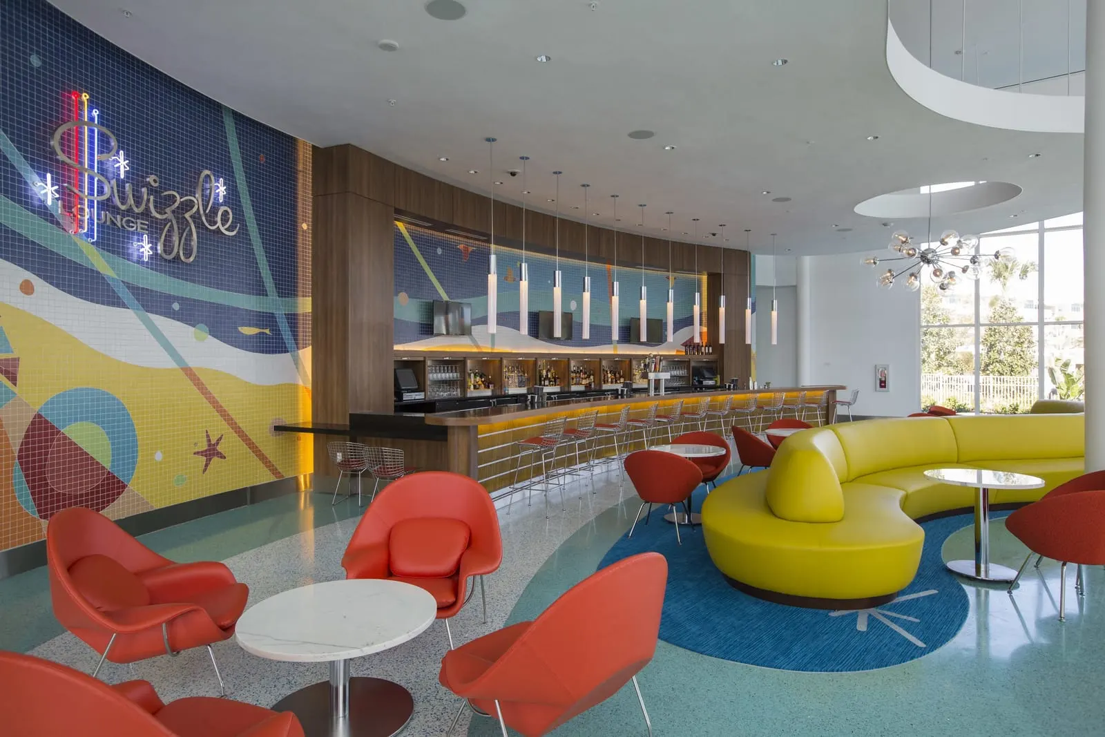Universal Cabana Bay Beach Resort: The Swizzle Lounge in the lobby building
