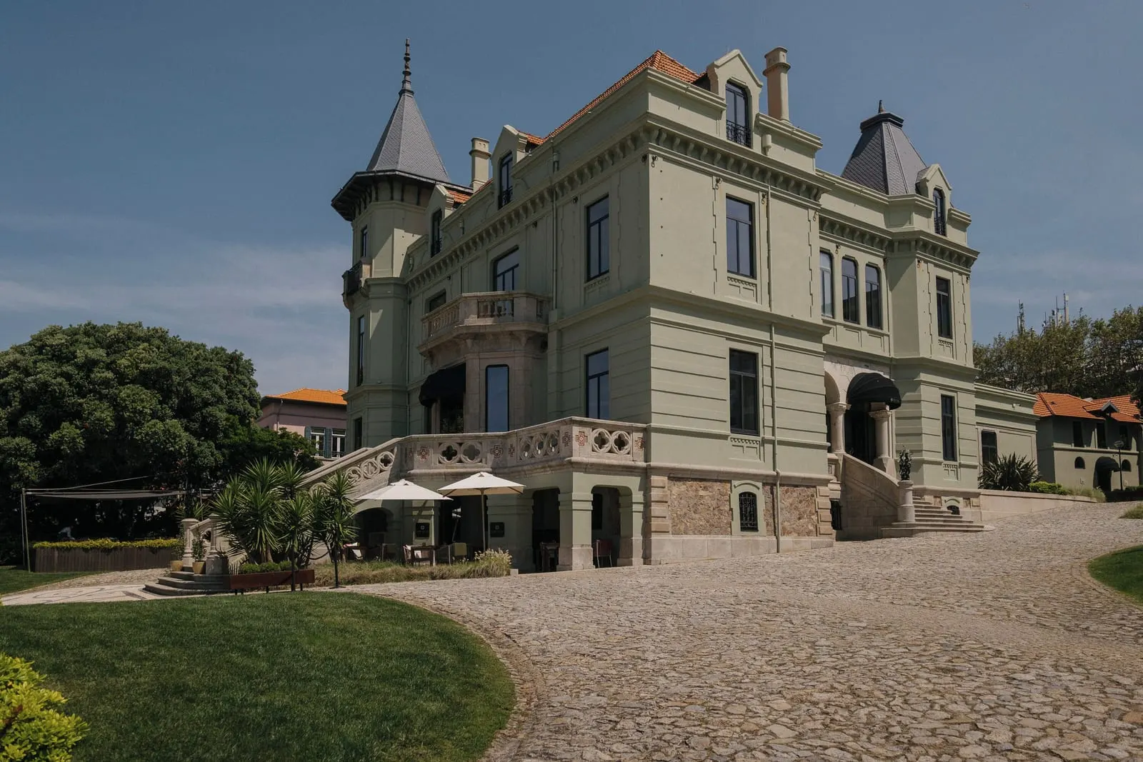 Vila Foz Hotel & Spa: The palace from the garden