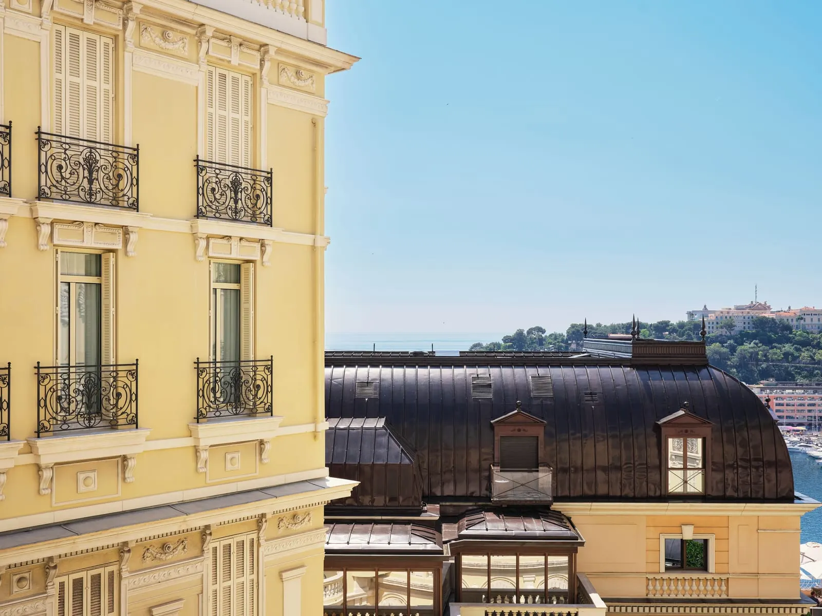 Hôtel Hermitage Monte-Carlo: Ornate balconies