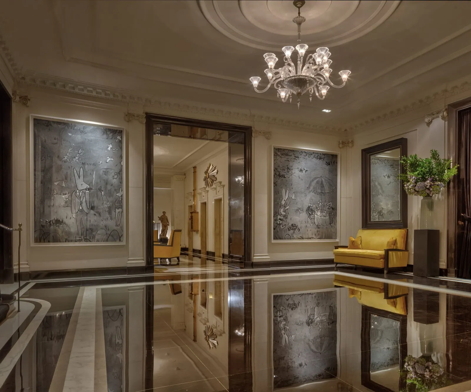 The Carlyle, A Rosewood Hotel: The lobby