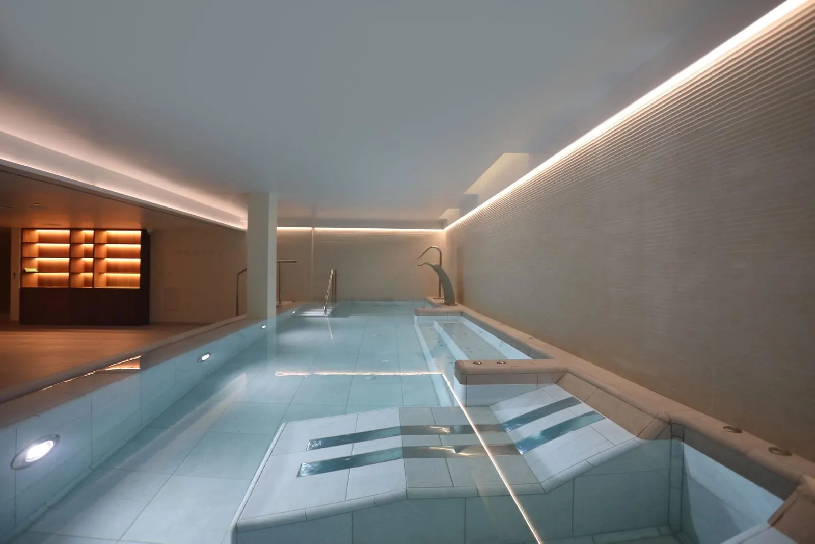Es Princep: The indoor pool in the Coco Spa