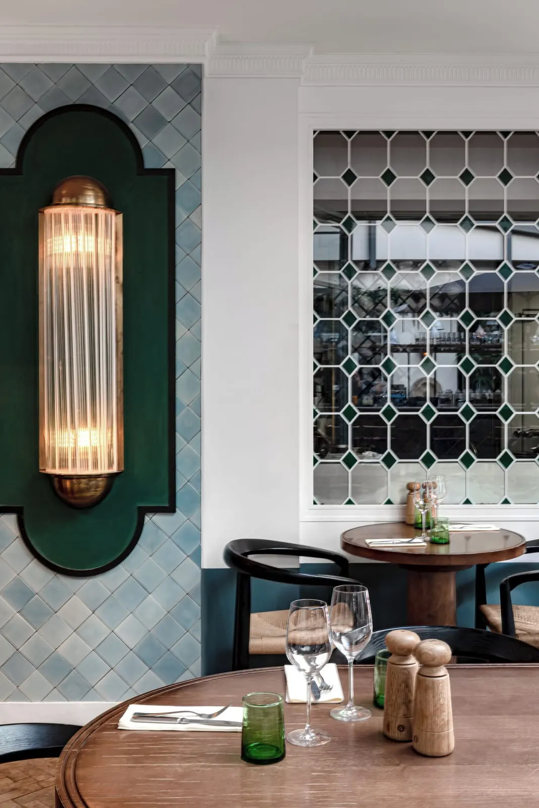 Grands Boulevards Experimental: A corner of the courtyard restaurant