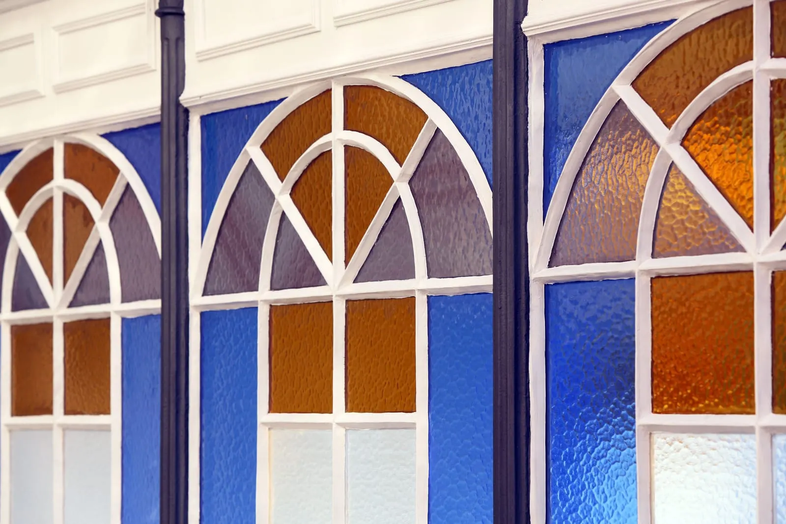 1872 River House: Stained glass on the landing