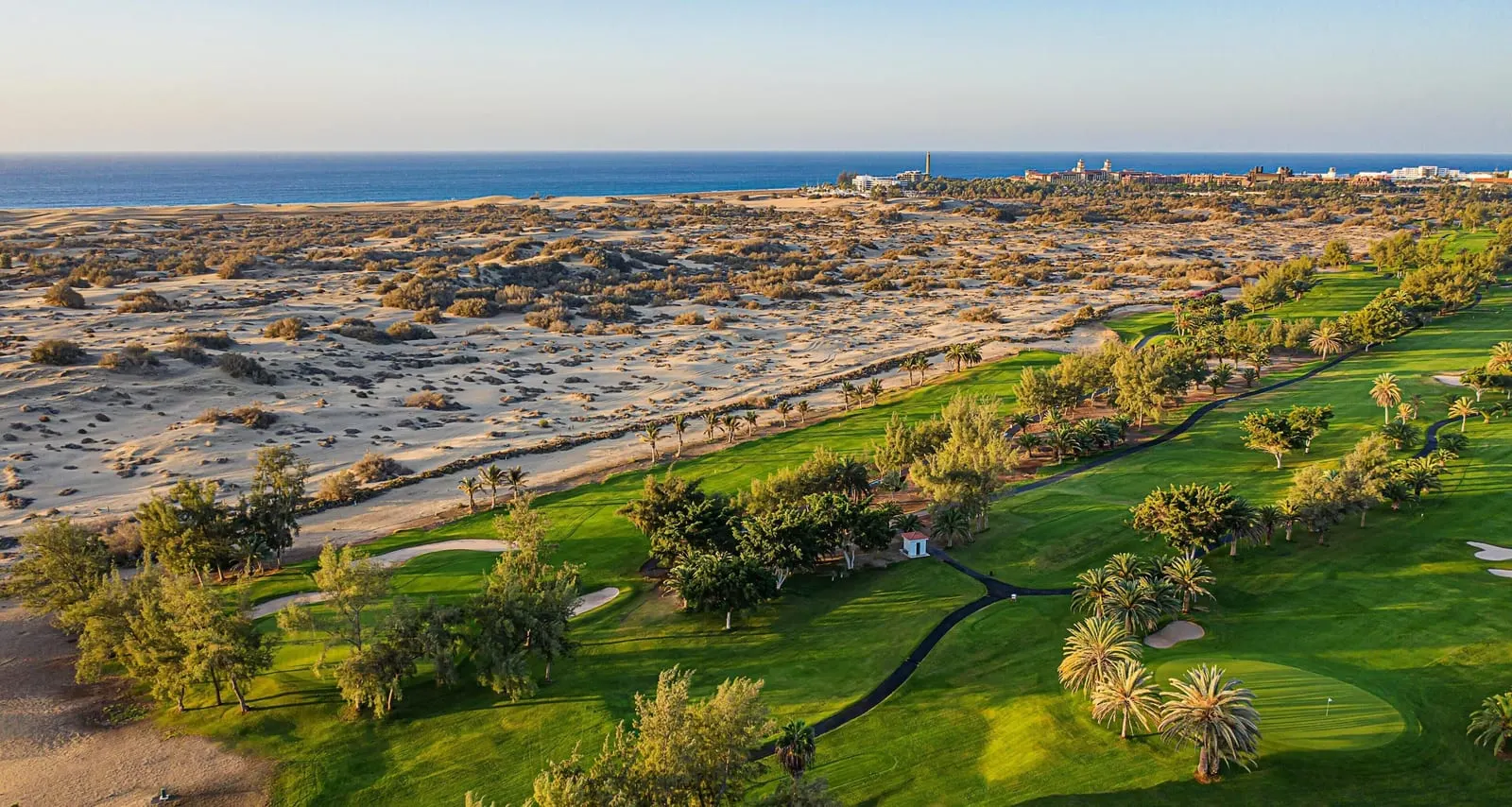 Gran Canaria: the Maspalomas dunes and lighthouse
