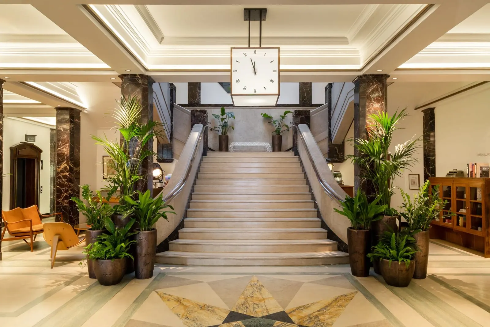 Town Hall Hotel: The staircase and the clock