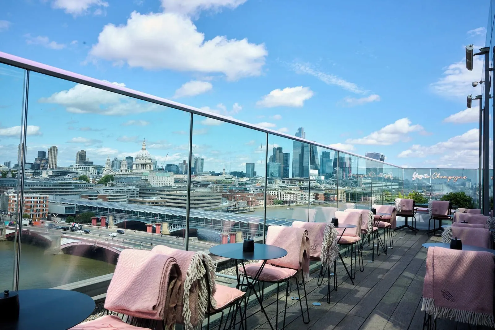 Sea Containers London: The terrace above the river