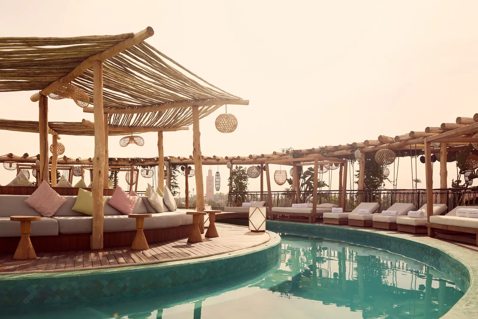 Nobu Hotel Marrakech: The round rooftop pool with the Koutoubia beyond