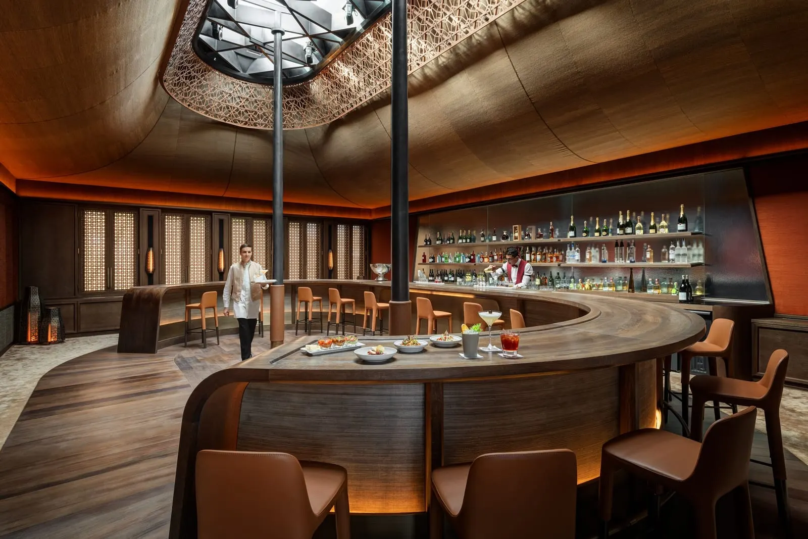La Mamounia: A curved bar under a carved skylight
