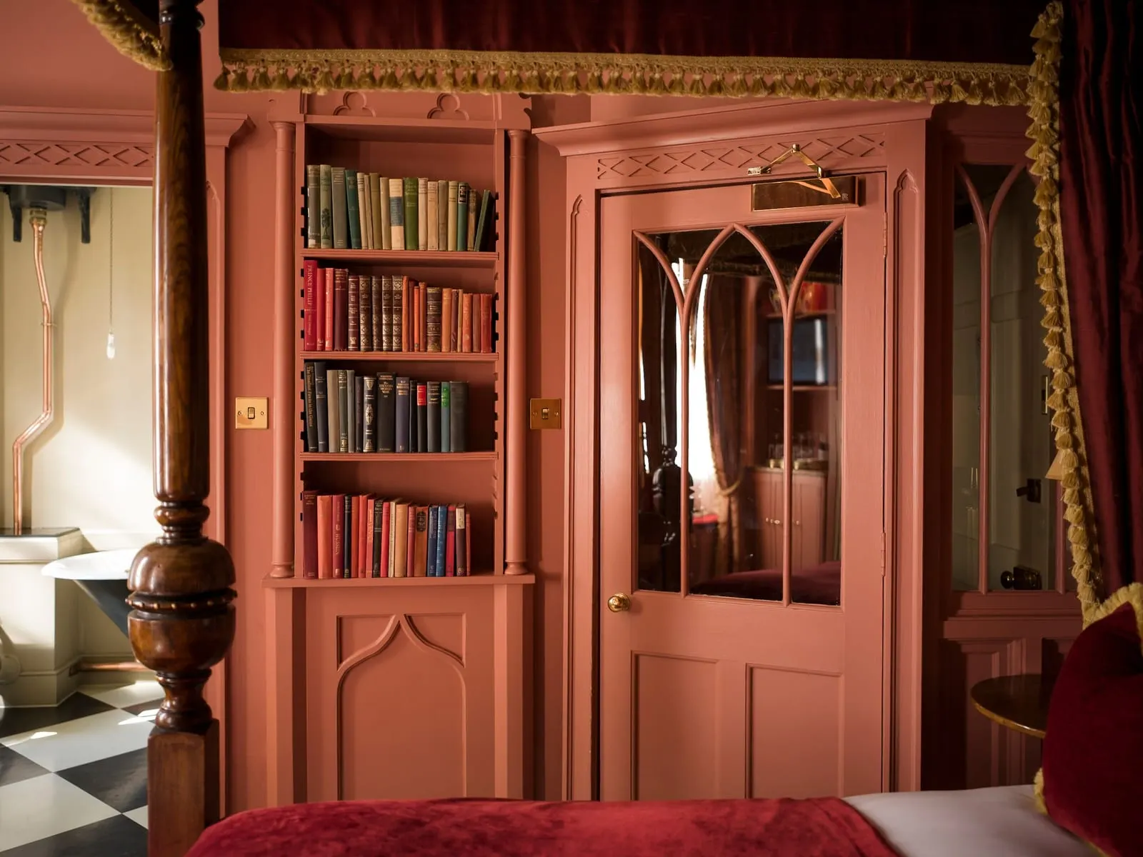 Hazlitt's: The bookcase door