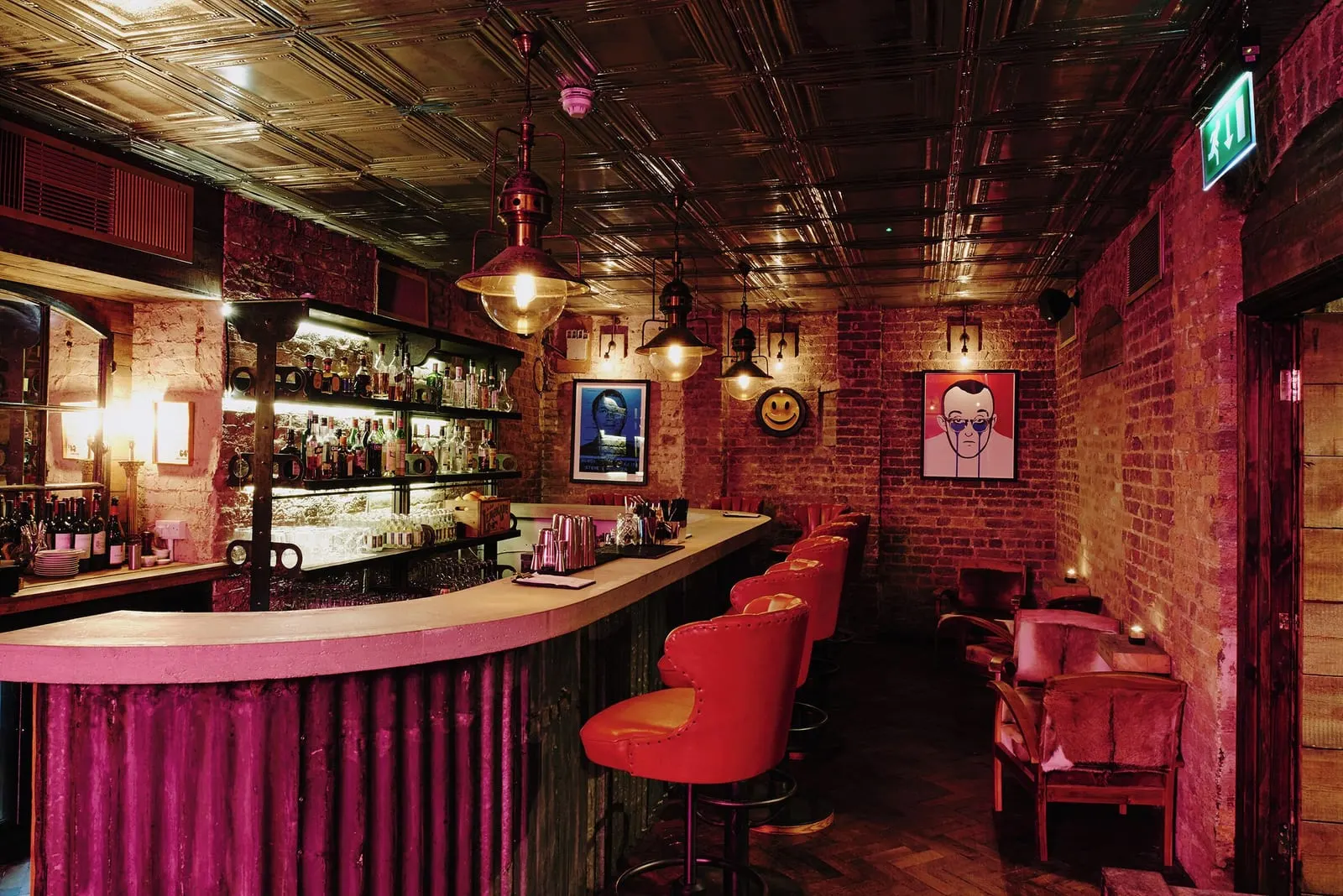 Artist Residence London: The bar