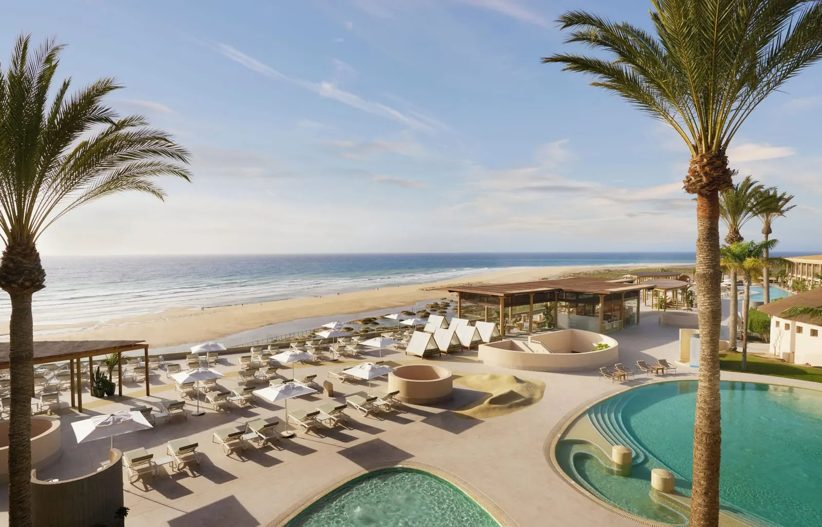 Iberostar Selection Fuerteventura Palace: Pools above the salt marsh and the beach
