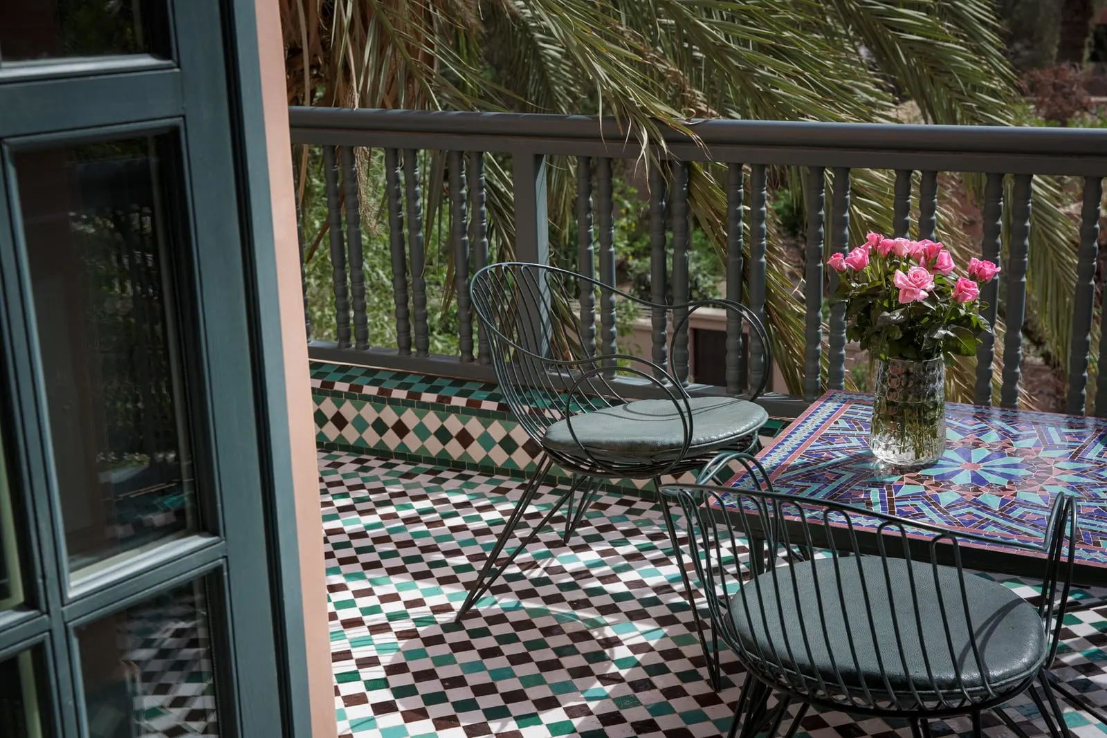 Dar Rhizlane: A zellige terrace among the palms