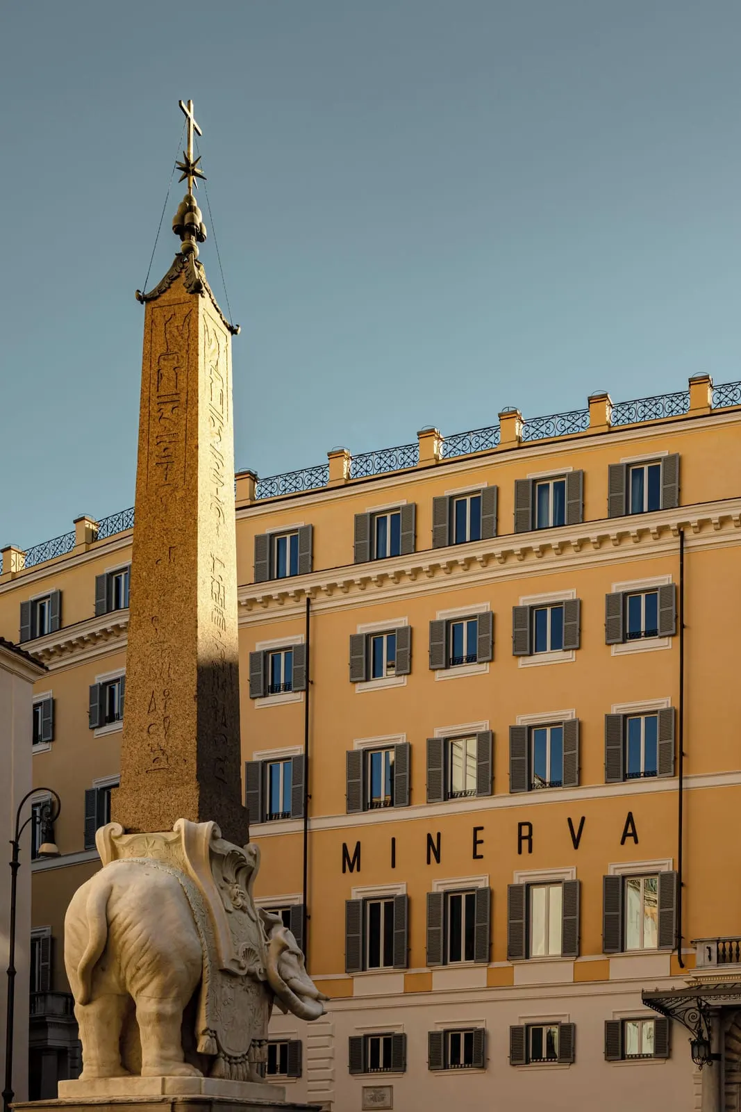 Orient Express La Minerva: The facade on Piazza della Minerva
