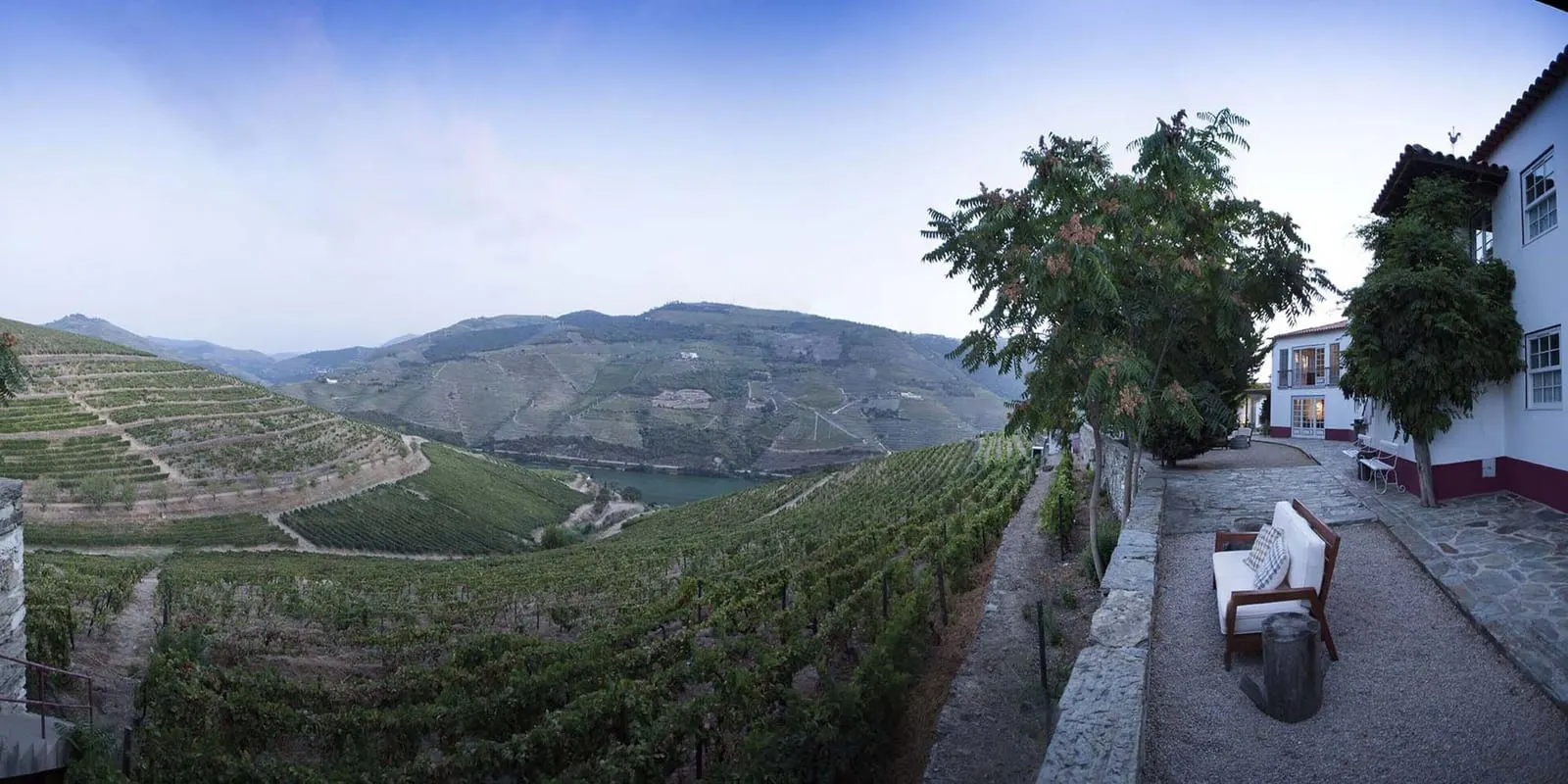 Quinta Nova Winery House: The estate above a bend of the Douro