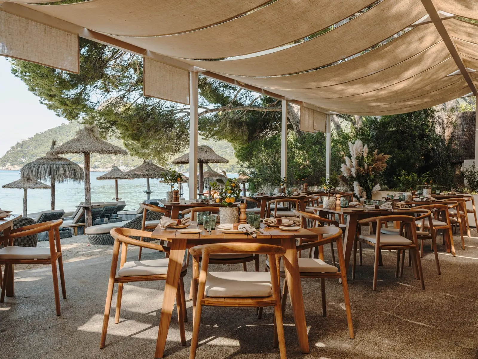 Four Seasons Resort Mallorca at Formentor: Llum i Sal, the hotel's restaurant on the beach