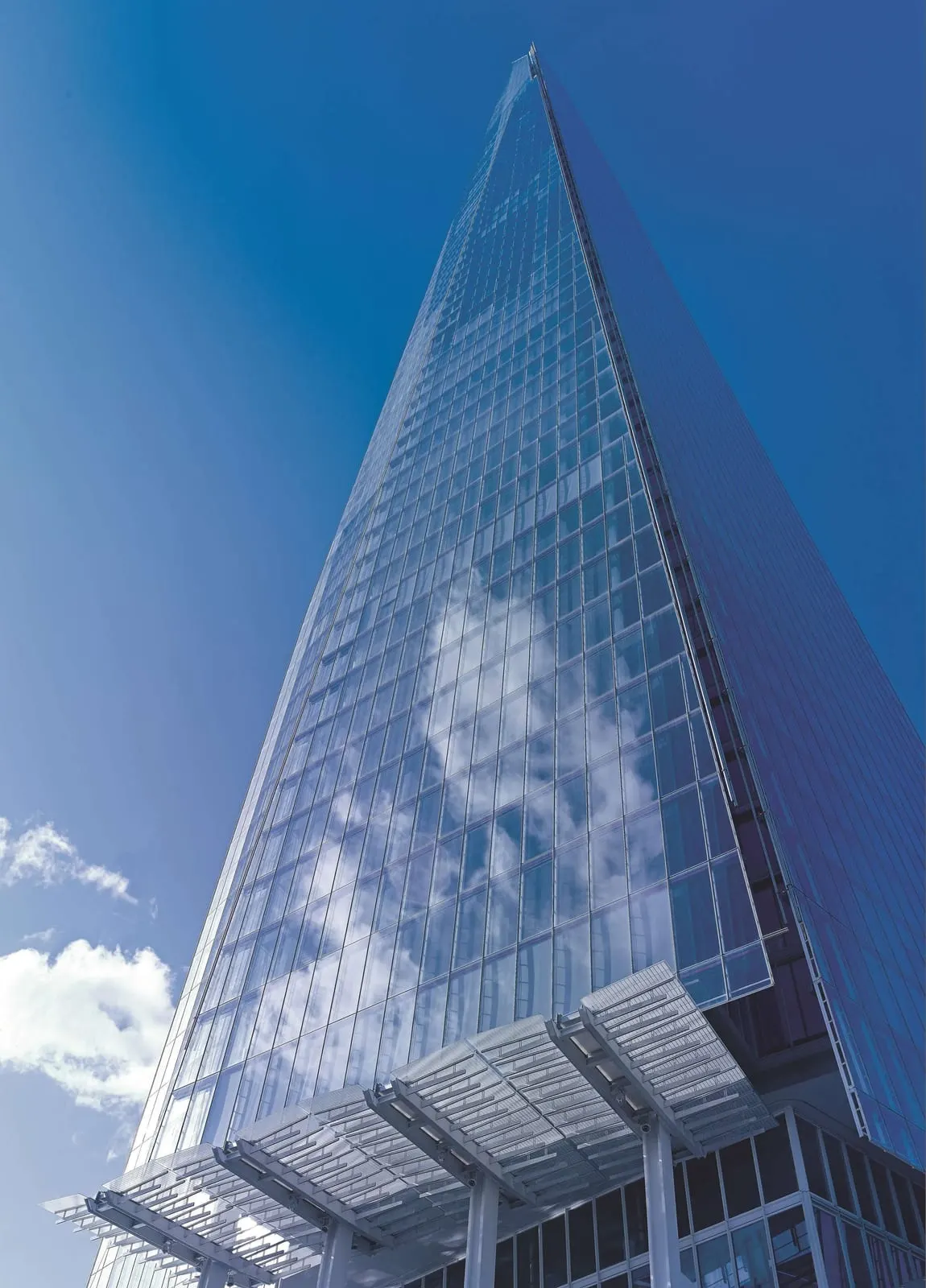 Shangri-La The Shard, London: Looking up the Shard