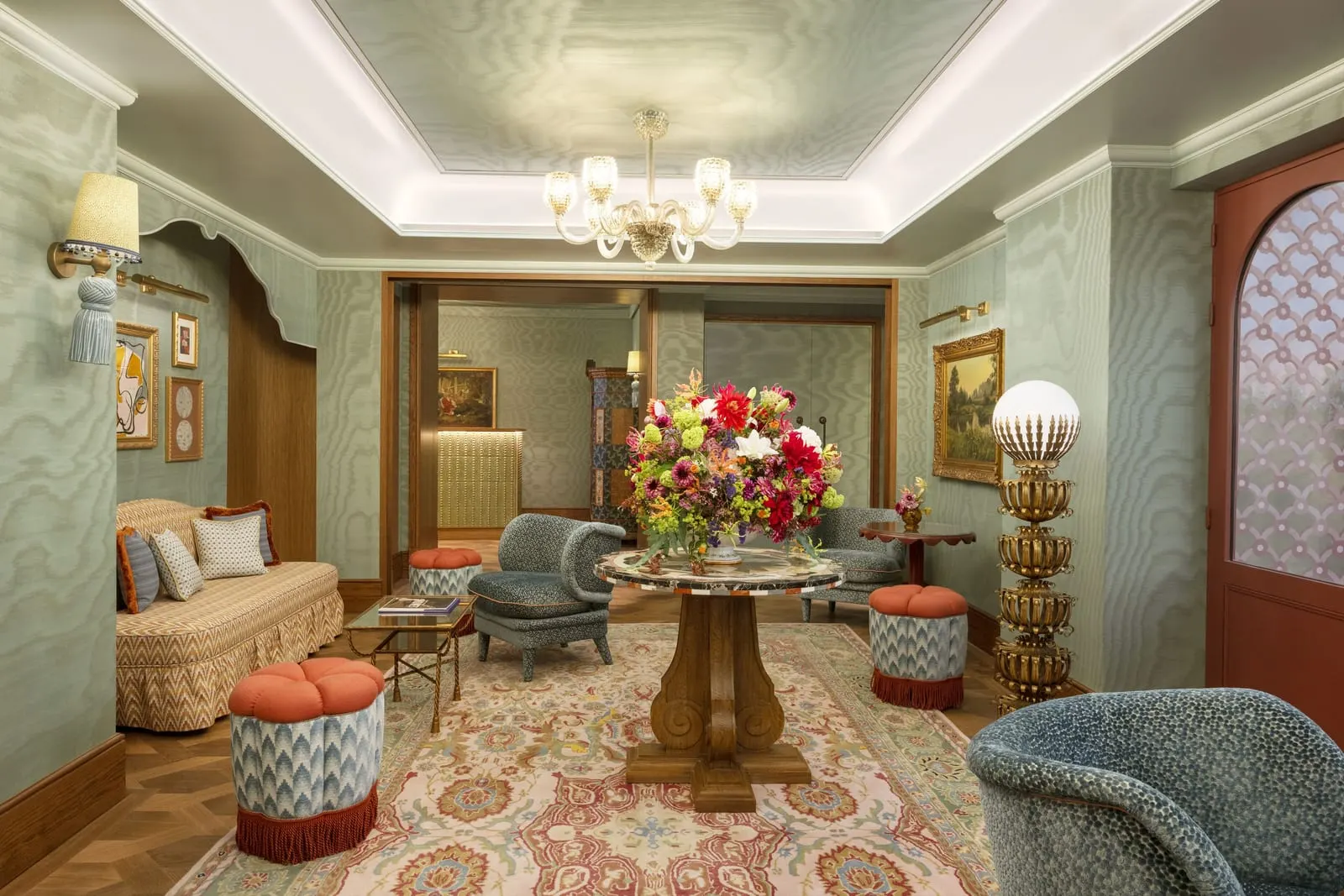 Le Grand Mazarin: The salon beside reception, in green moiré