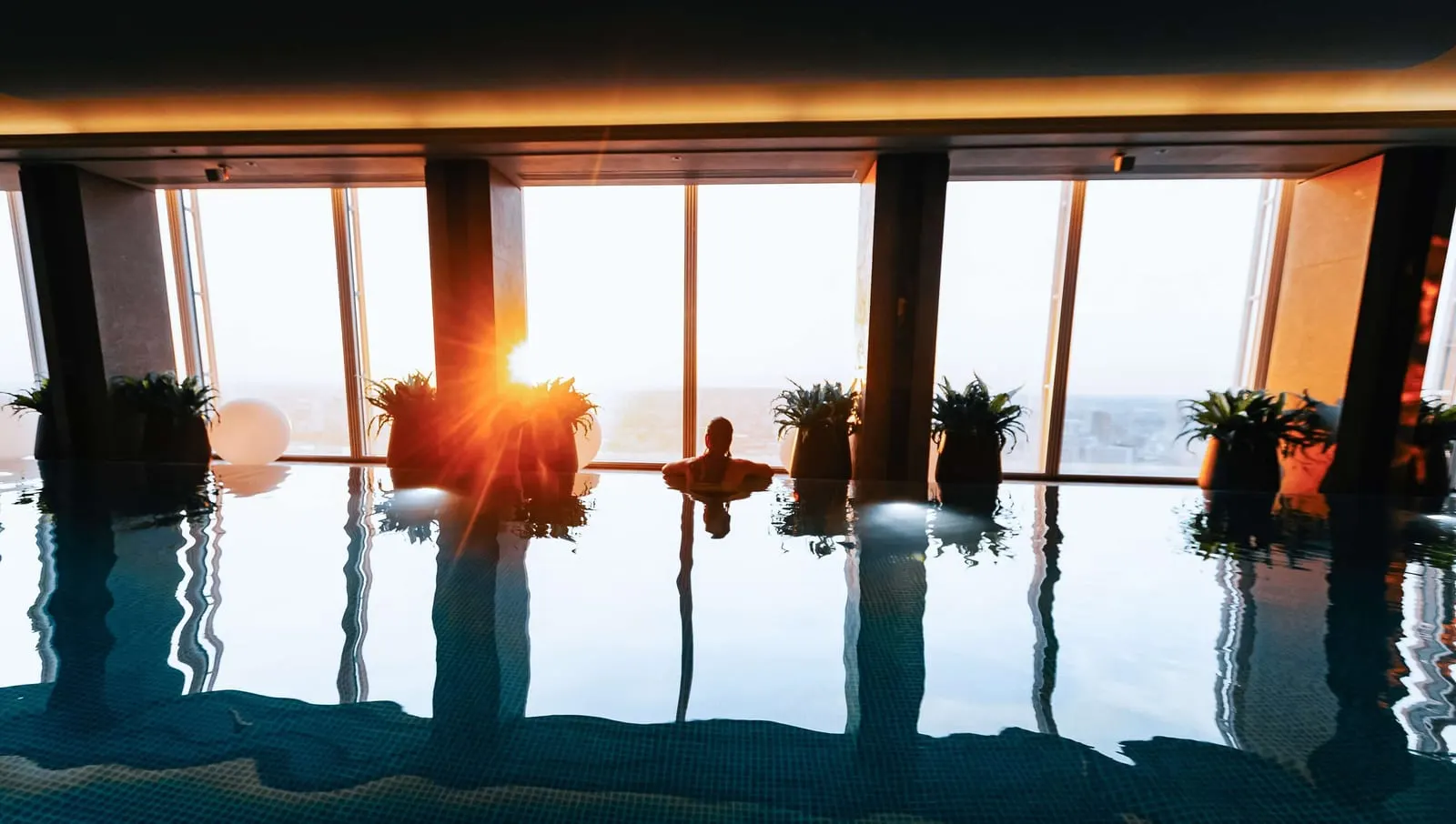 Shangri-La The Shard, London: The pool at sunset