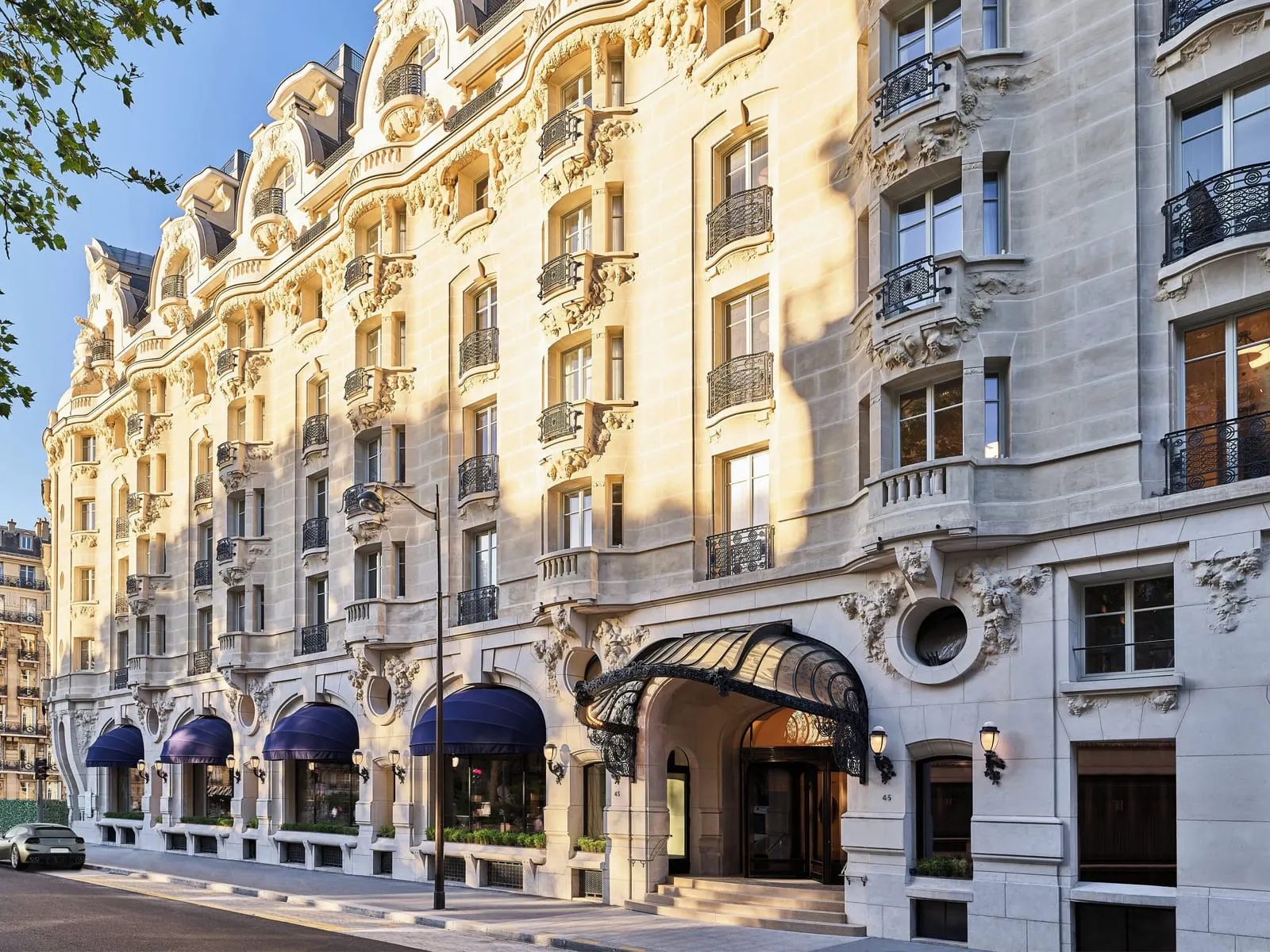 Mandarin Oriental Lutetia, Paris: The carved Art Nouveau façade on Boulevard Raspail