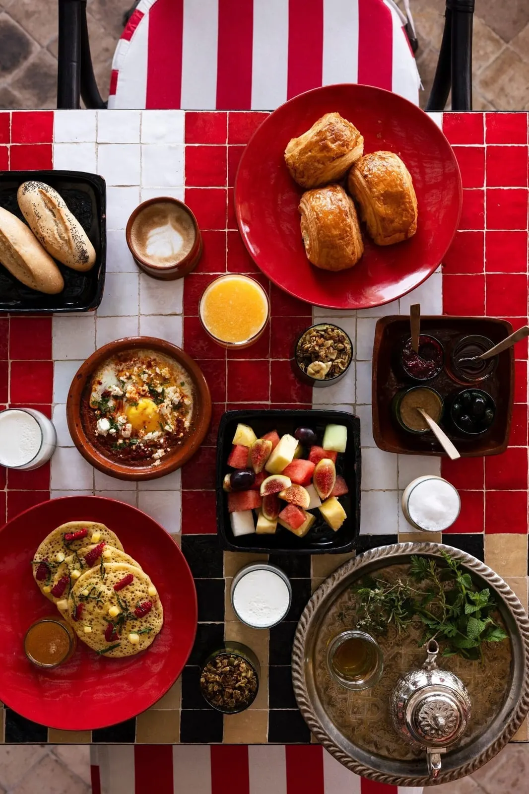 El Fenn: Breakfast laid out on red and white tiles