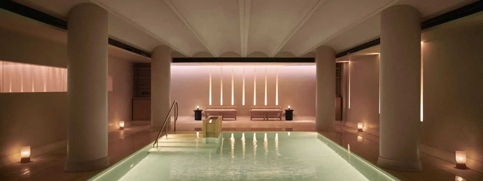 Claridge's: The spa pool