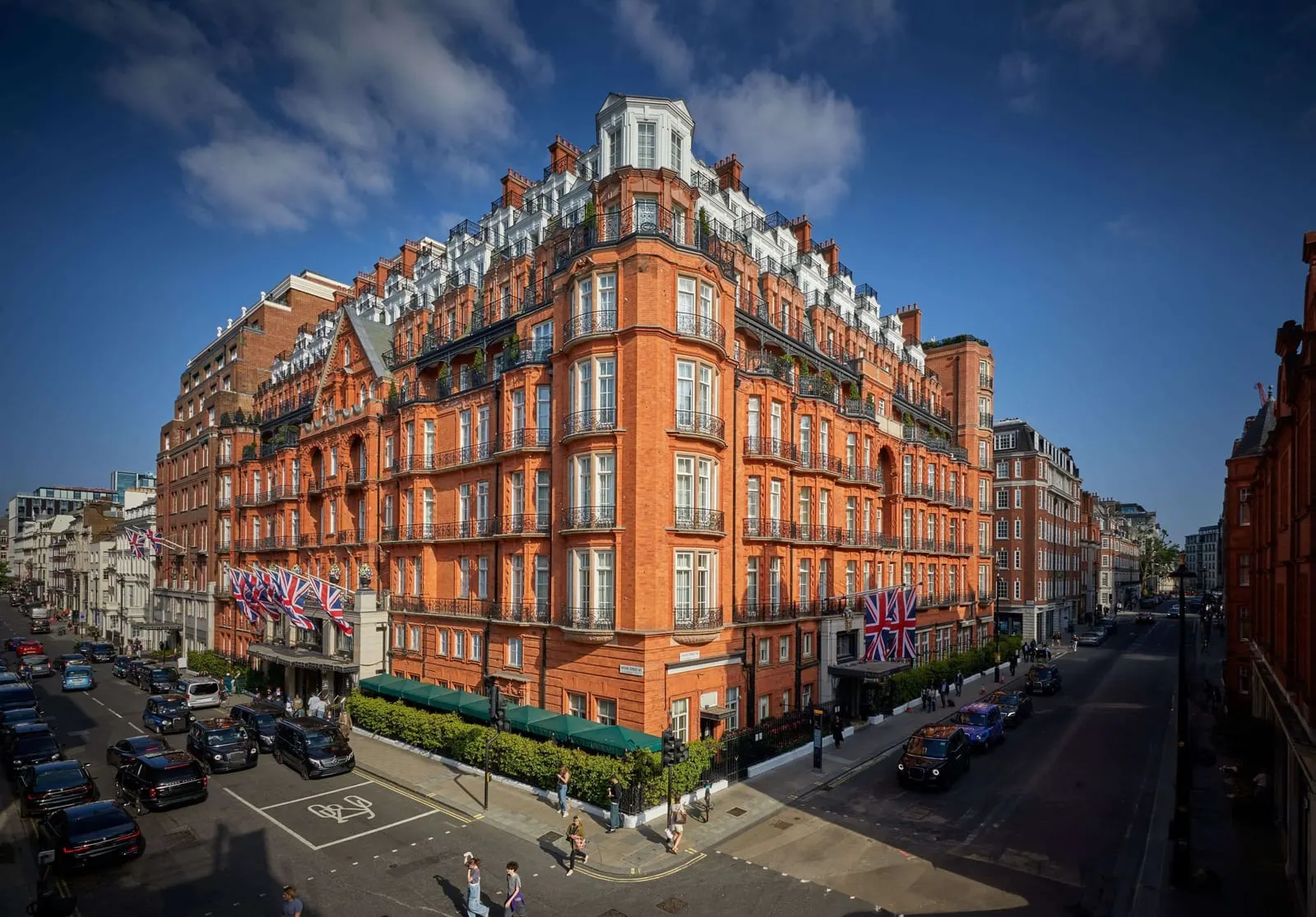 Claridge's: The red brick corner on Brook Street