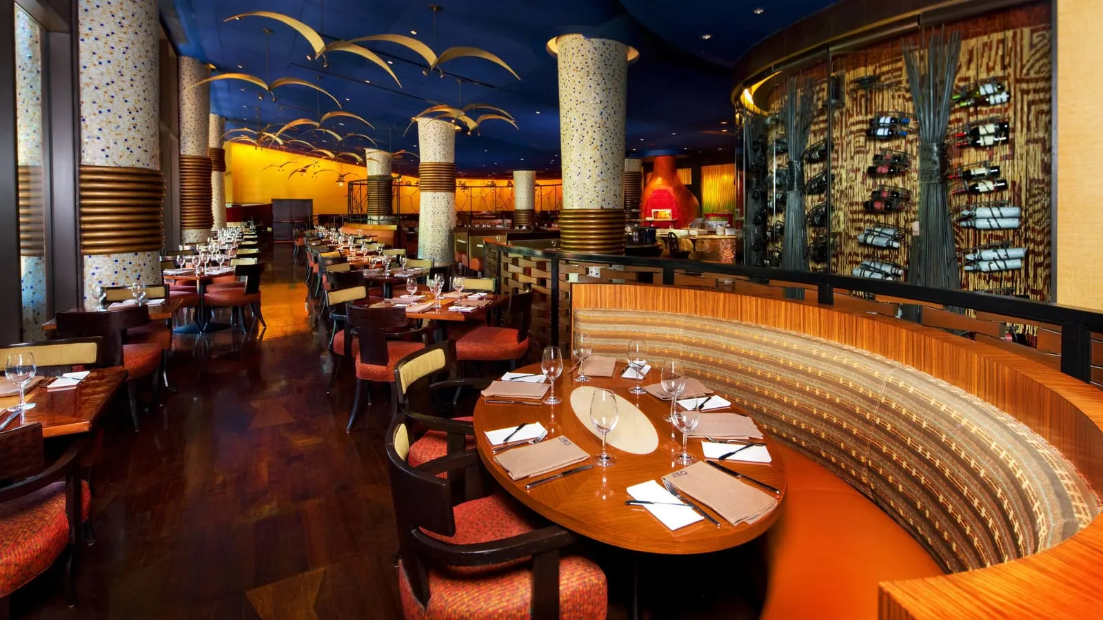 Disney's Animal Kingdom Lodge: Jiko, its wine wall and a wood-burning oven