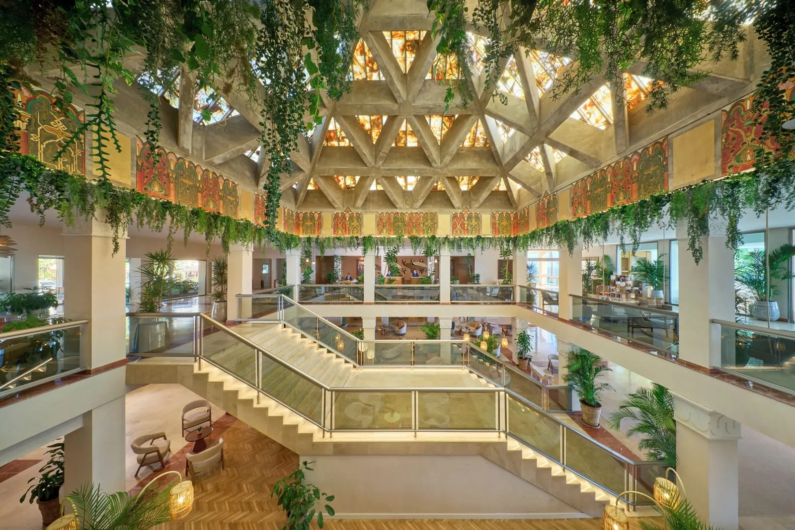 Iberostar Selection Fuerteventura Palace: The lobby under its lattice skylight