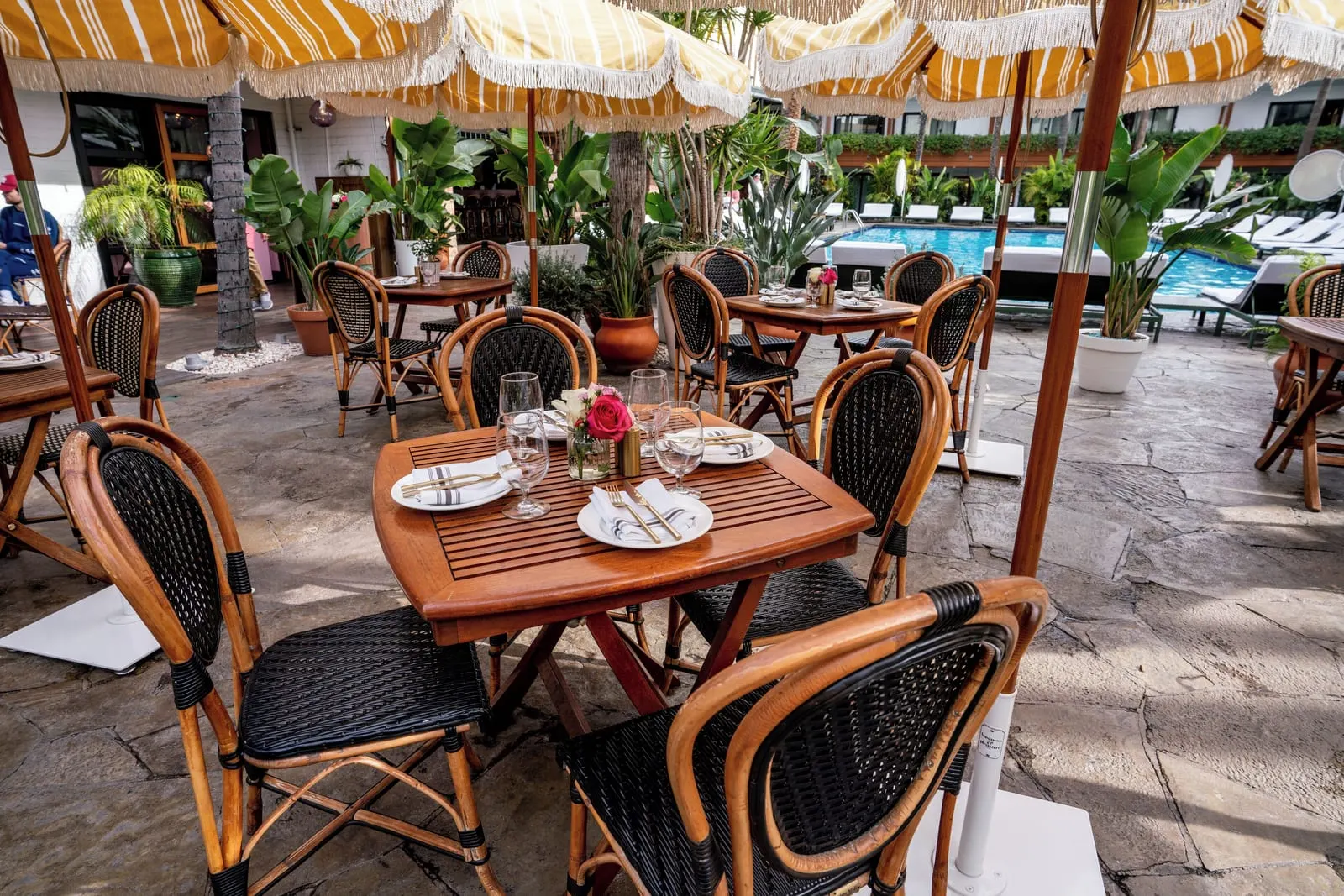 The Hollywood Roosevelt: Dining tables on the pool deck