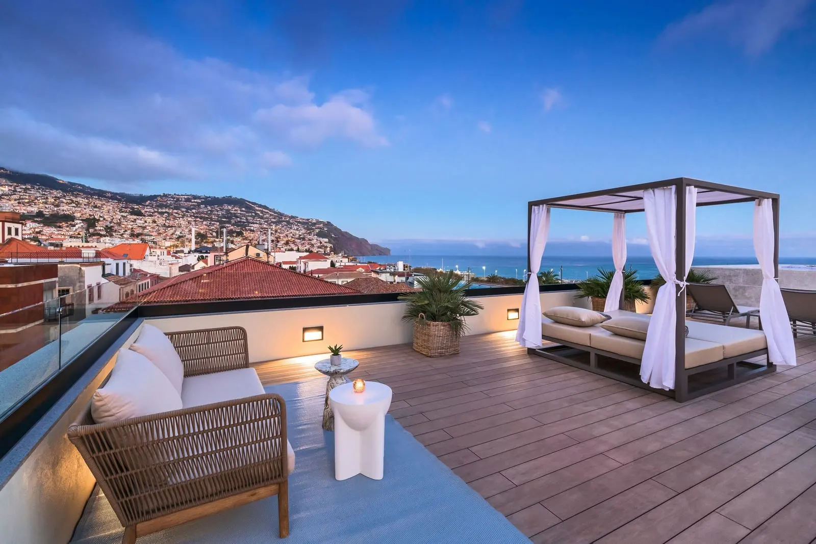 Barceló Funchal Oldtown: A daybed on the roof above Funchal Bay