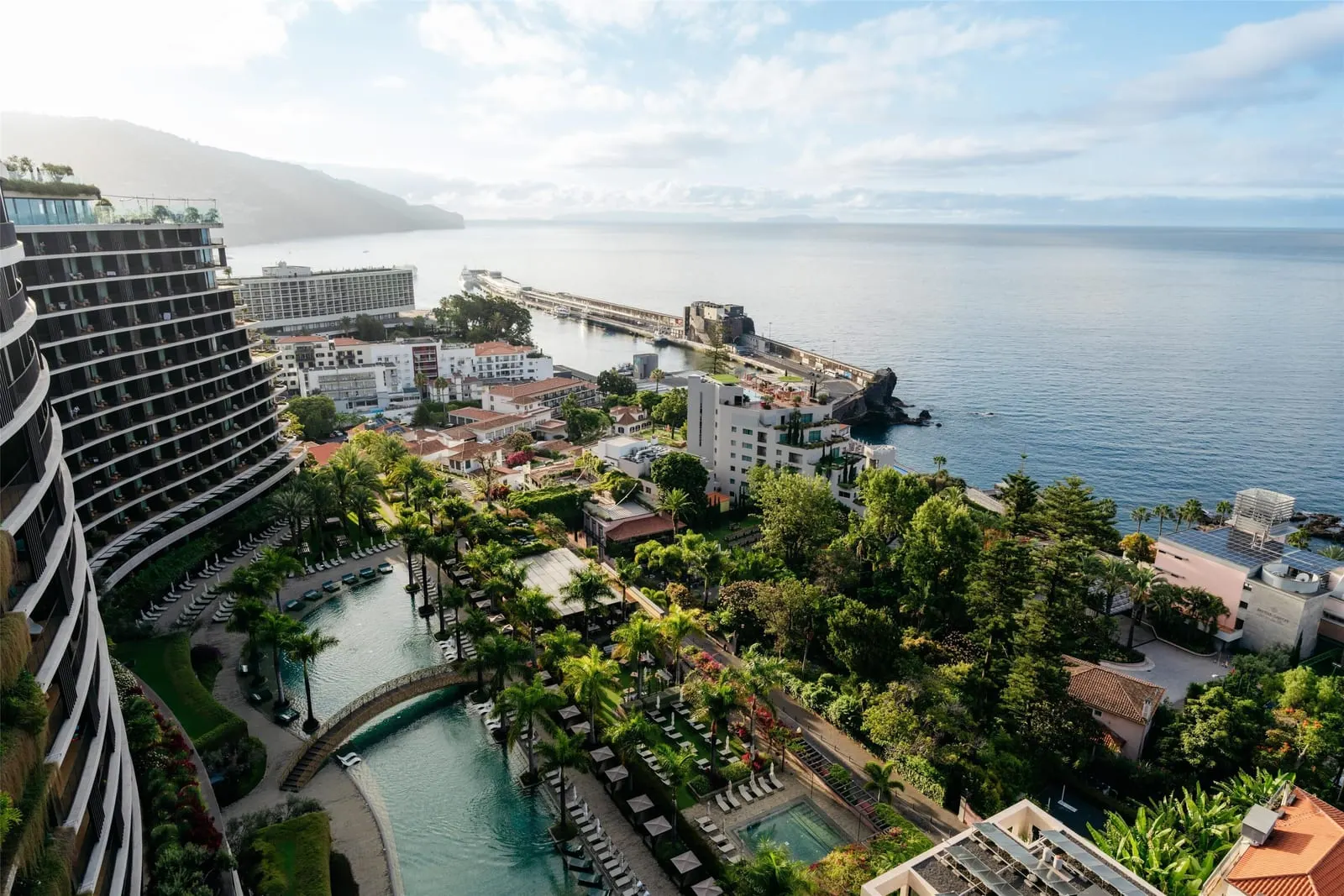 Savoy Palace: The tower and gardens above Funchal harbour