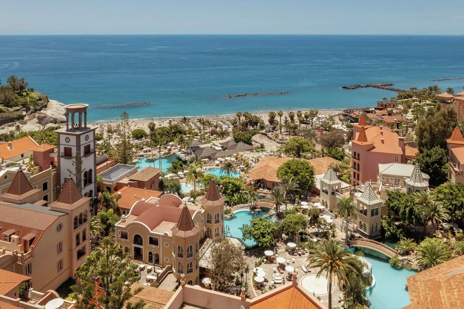 Bahía del Duque: The pools and the sea
