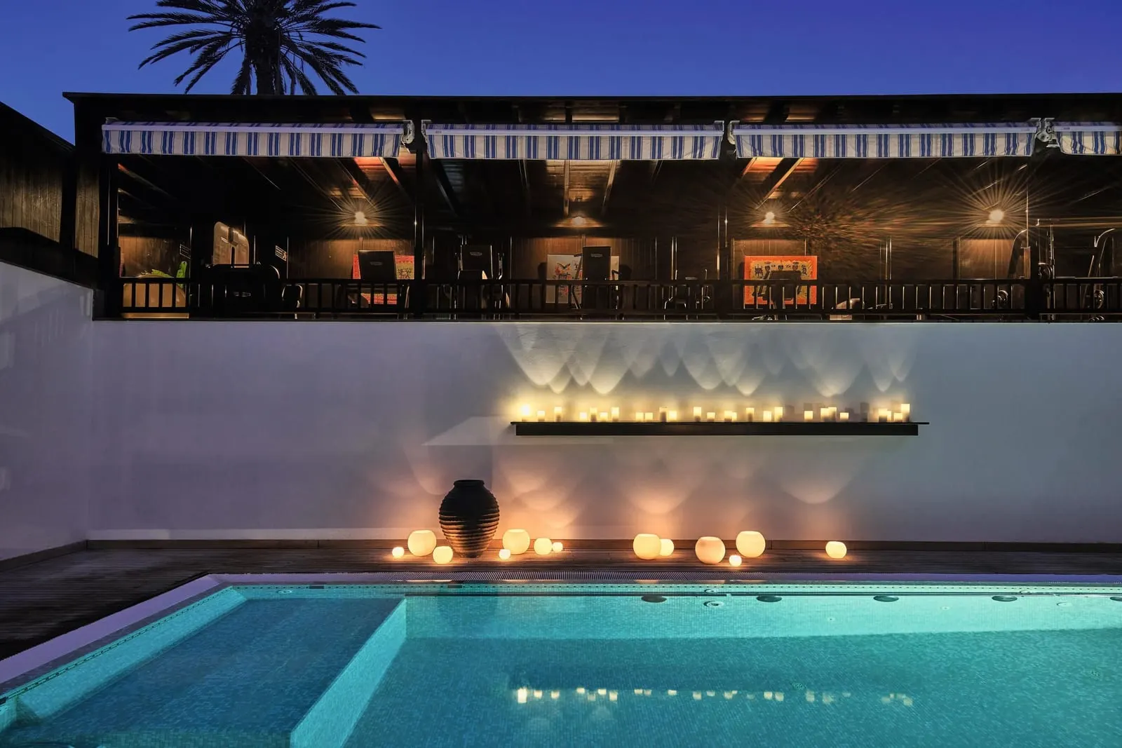 Seaside Grand Hotel Residencia: The spa's saltwater thalasso pool at dusk