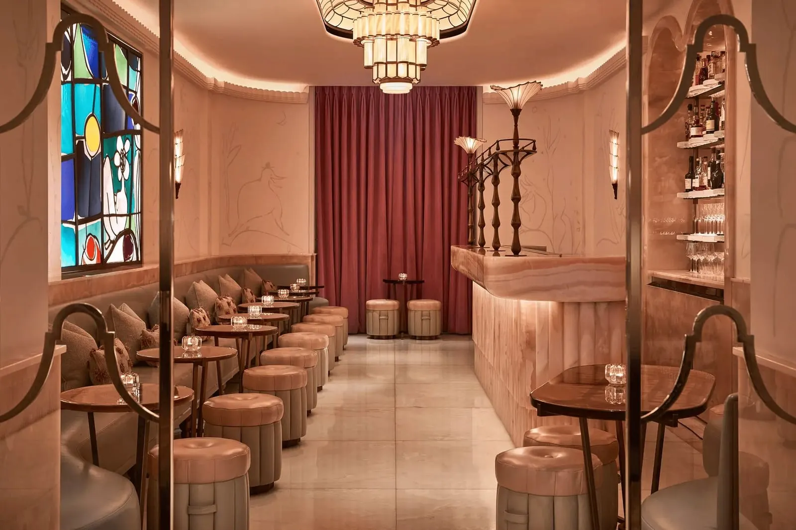 Claridge's: Art Deco and stained glass