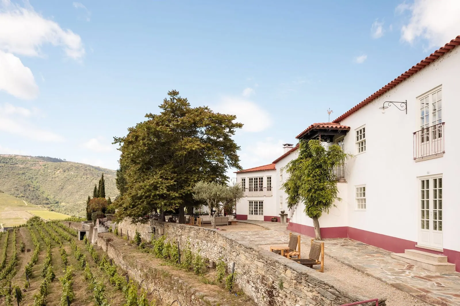 Quinta Nova Winery House: The manor house in the vines