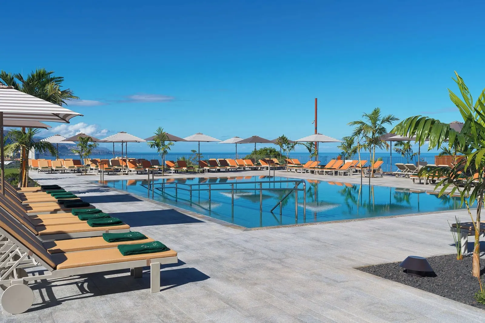 Gran Hotel Taoro: The main pool terrace
