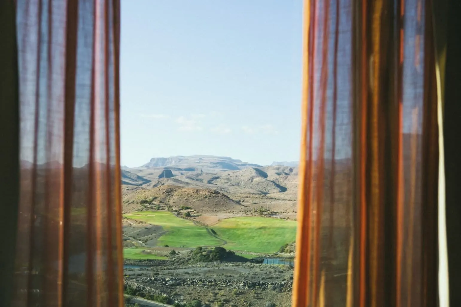 Salobre Hotel Resort & Serenity: The golf course and mountains from a room