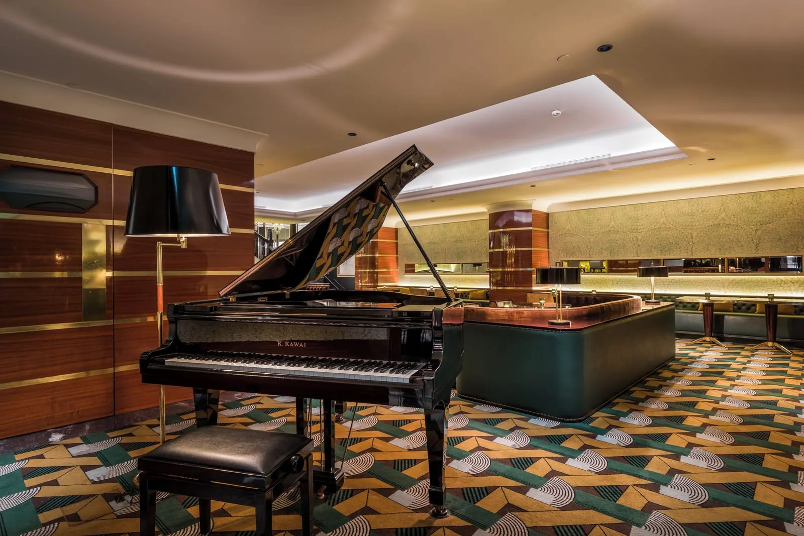 The One Monumental Palace: The piano bar