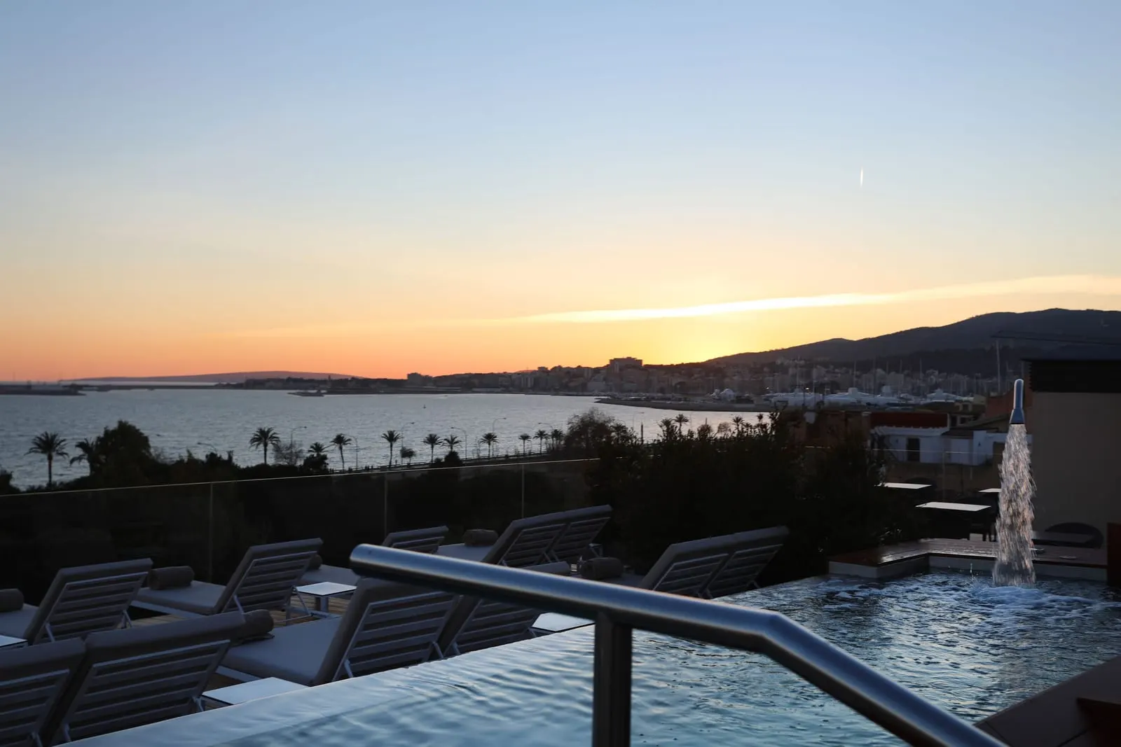 Es Princep: Sunset over the bay and the port from the roof