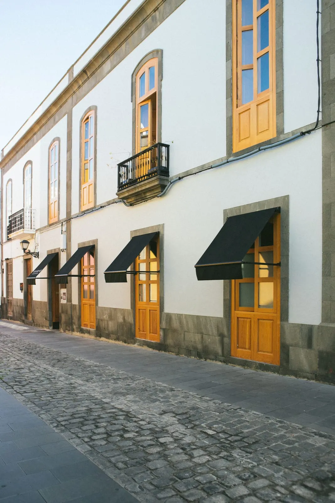 Hotel Veintiuno: The hotel on pedestrian Calle Espíritu Santo