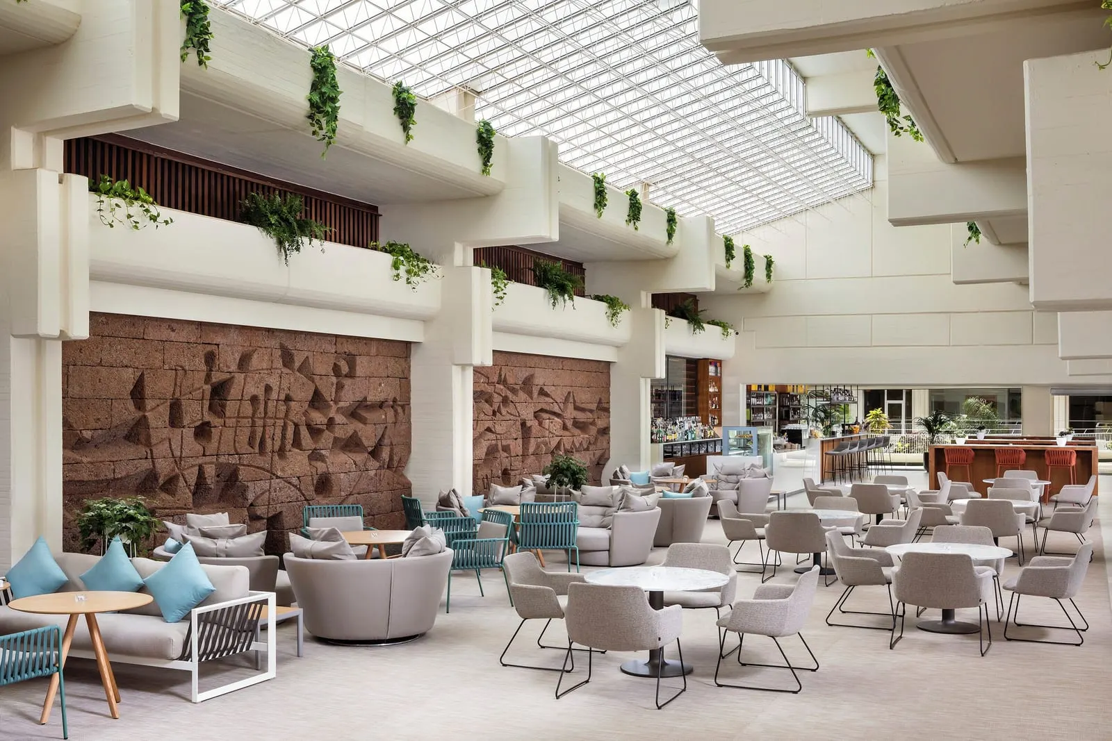 Paradisus Salinas Lanzarote: Manrique's red basalt murals under the glass roof